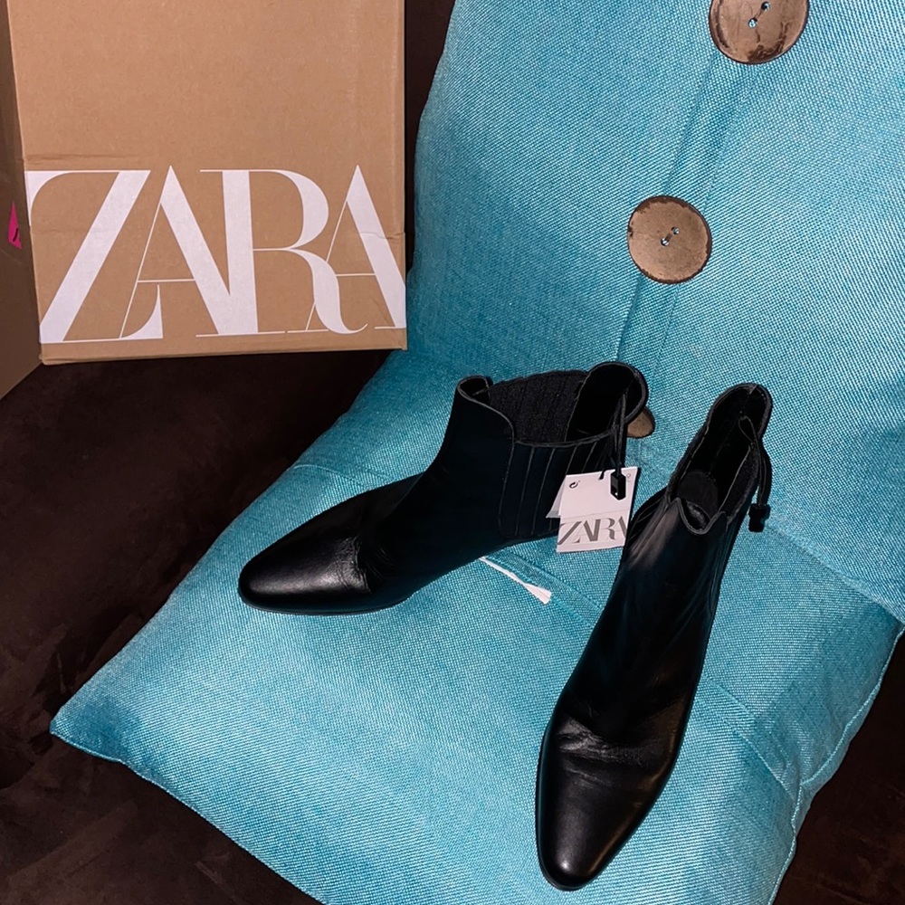 NWT ZARA cowboy boots size 37